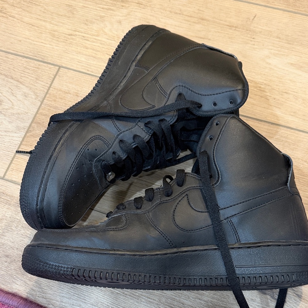 Men's Black High-Top Sneakers